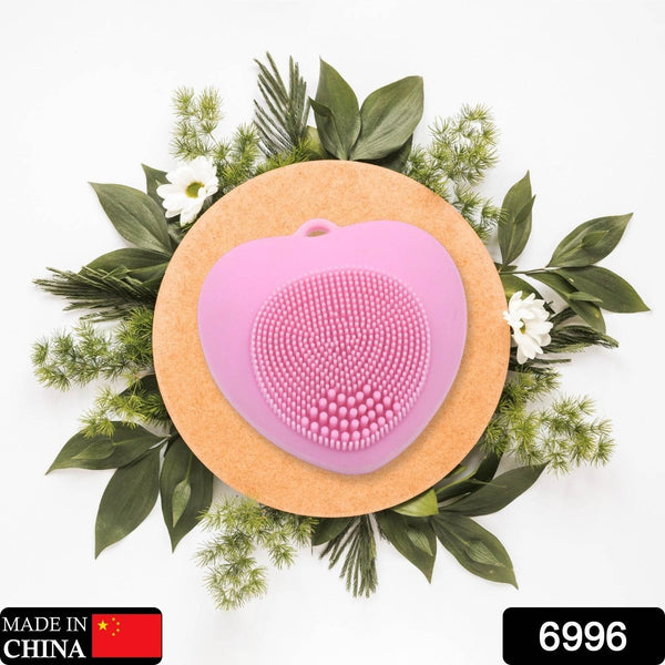 Waterproof Heart-Shaped Face Wash Brush | Silicone Facial Cleansing & Exfoliating Scrubber for Women - dailyneed.life