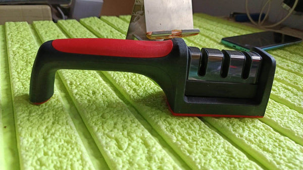 Manual Knife Sharpener 3 Stage Sharpening Tool for Ceramic Knife and Steel Knives (1 Pc) - dailyneed.life