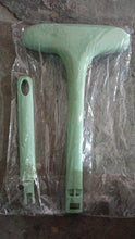 Window Screen Cleaning Brush With Extendable Handle (1 Pc) - dailyneed.life