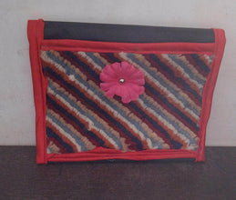 Foldable Hanging Organizer with 3 Pockets - Wall Hanging Letter Holder - dailyneed.life