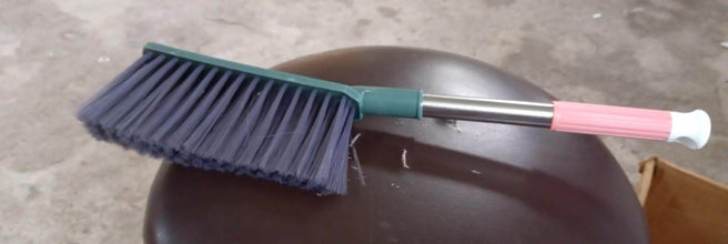 17 inch Stainless Steel Sofa Cleaner Brush, Carpet Cleaning Brushes with Non-Slip Long Handle, Dust Cleaning Brush for Removing Dust from Carpets, Furniture, Car Seats, Sofas - dailyneed.life