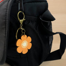 Cute Flower-Shaped Keychain (Mix Design / 1 Pc) - dailyneed.life