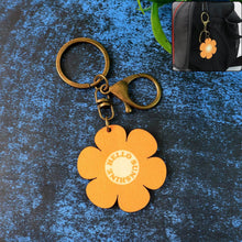 Cute Flower-Shaped Keychain (Mix Design / 1 Pc) - dailyneed.life