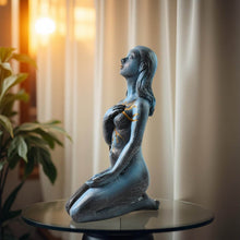 Elegant Resin Kneeling Woman Decorative Statue (1 Pc) - dailyneed.life