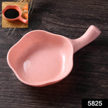 Mini Flower-Shaped Sauce Dish with Handle - dailyneed.life